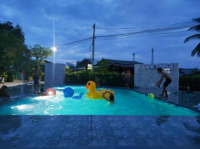 Hotels in Ban Mai